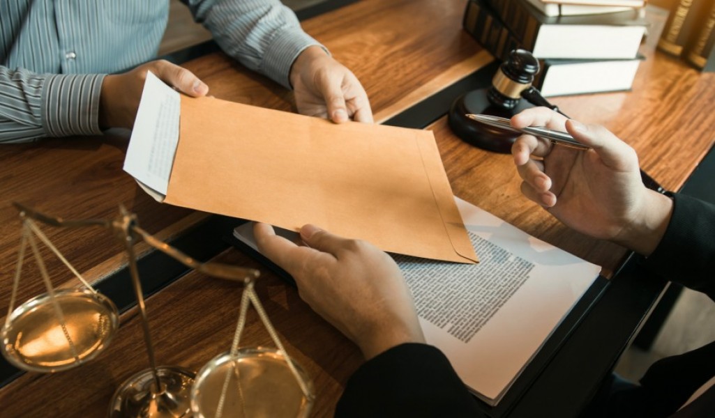 Rédaction d'une lettre à un avocat : le processus étape par étape